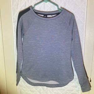🏆Champion🏆 gray women’s sweatshirt w/hand warmer holes size XS